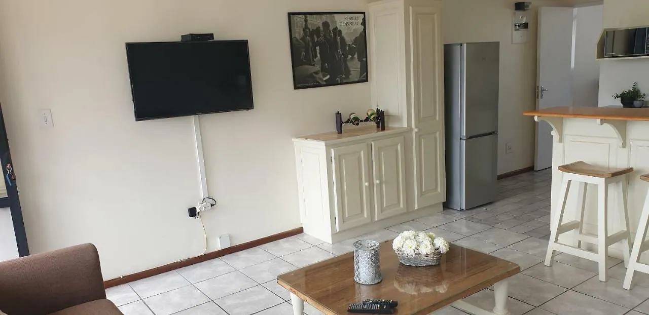 Silver Lining Beach Apartment Κέιπ Τάουν